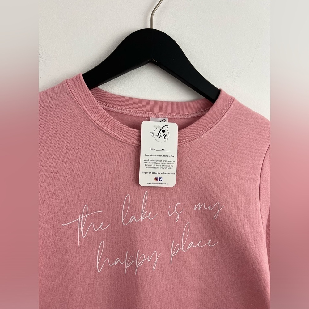 * NEW * BLONDE AMBITION “The Lake is my Happy Place” sweatshirt * Size XS * - Picture 2 of 4